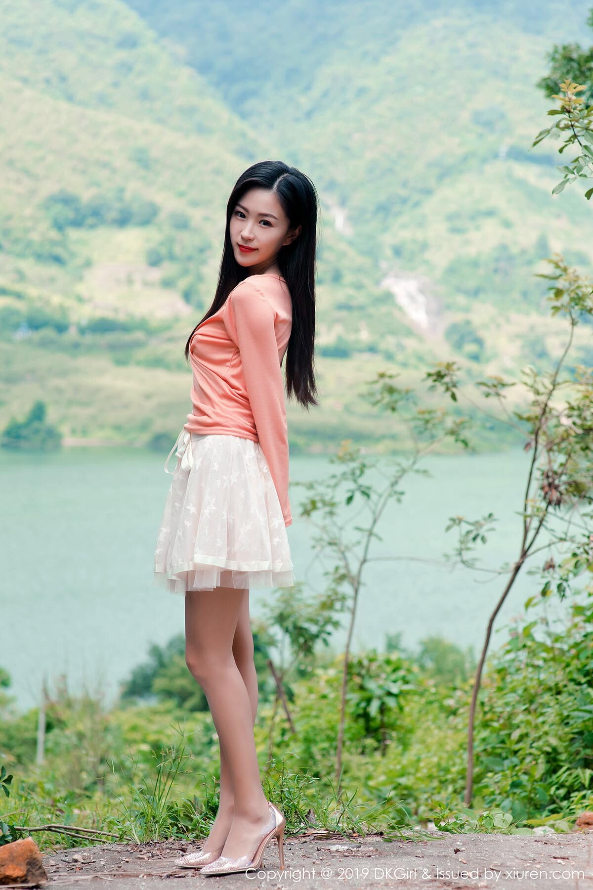 [DKGirl御女郎]DK20190808VOL0114 VOL.114 新人模特户外露天 小子怡Alice